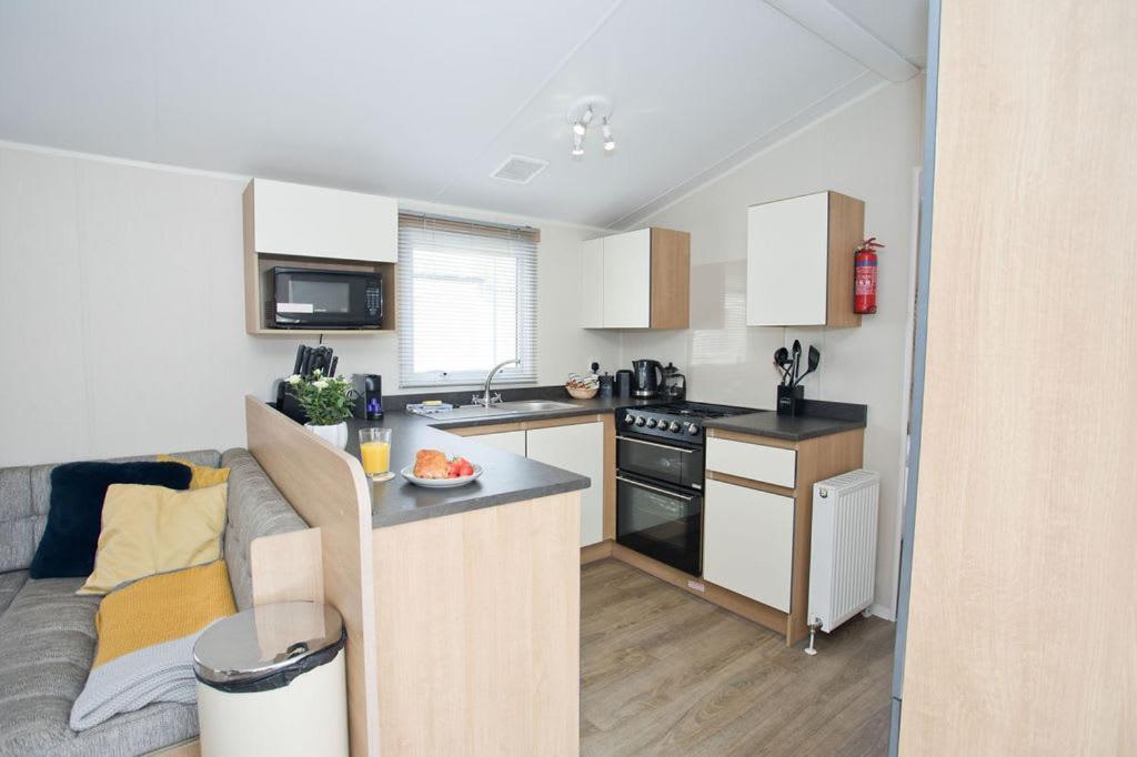Luxury Holiday Retreat Set Within Oakdene Forest - Park Activities Pass Included Free! Saint Leonards Exterior photo